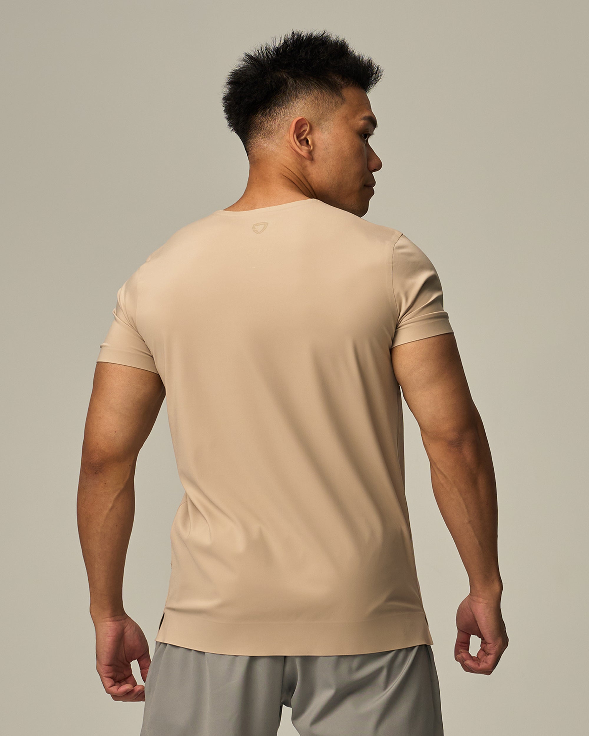 color_Light Khaki