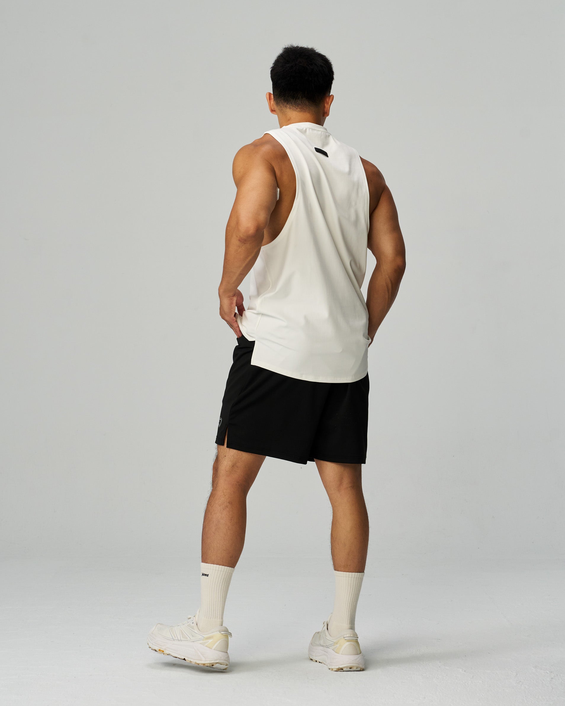 color_White