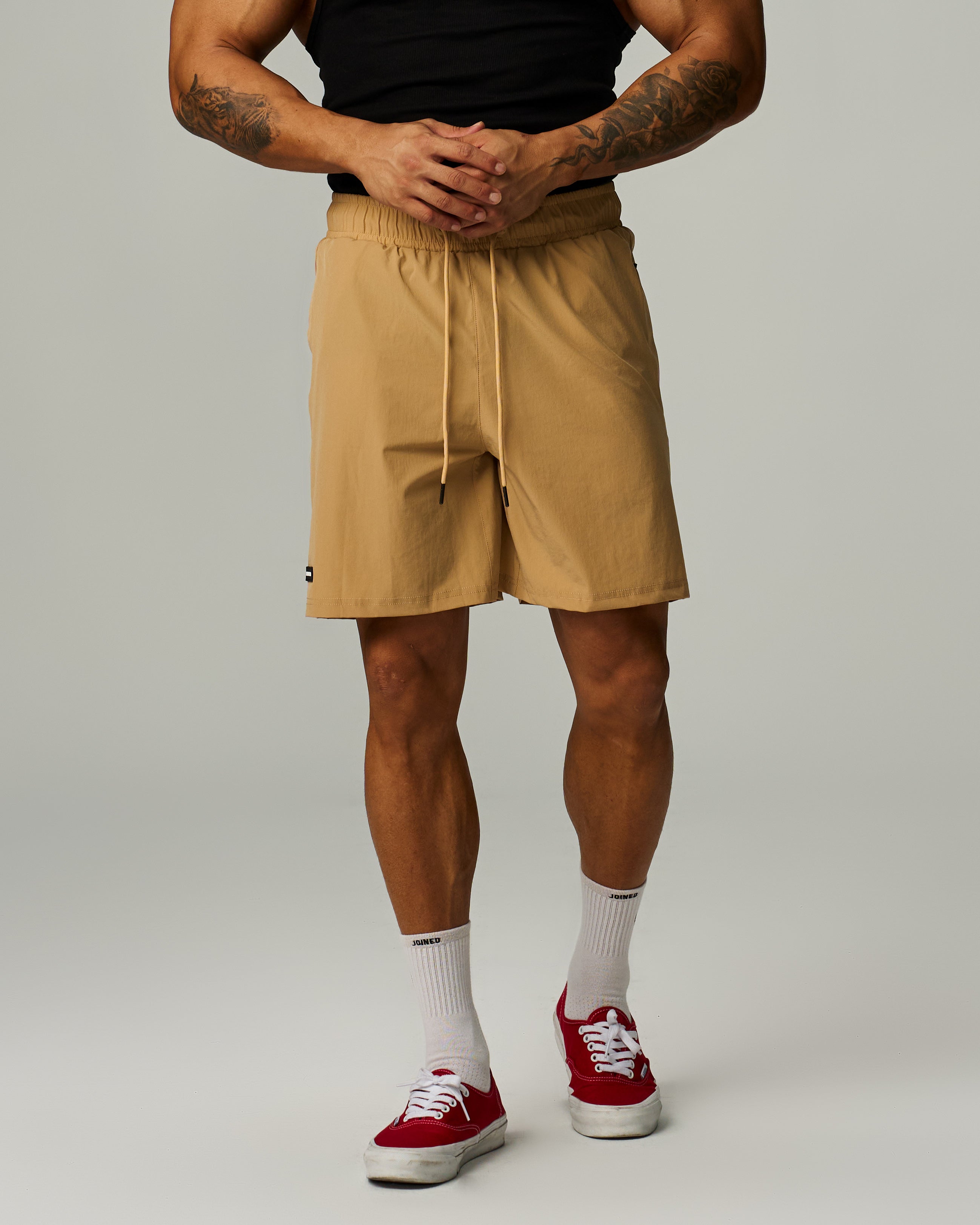 color_Light Khaki