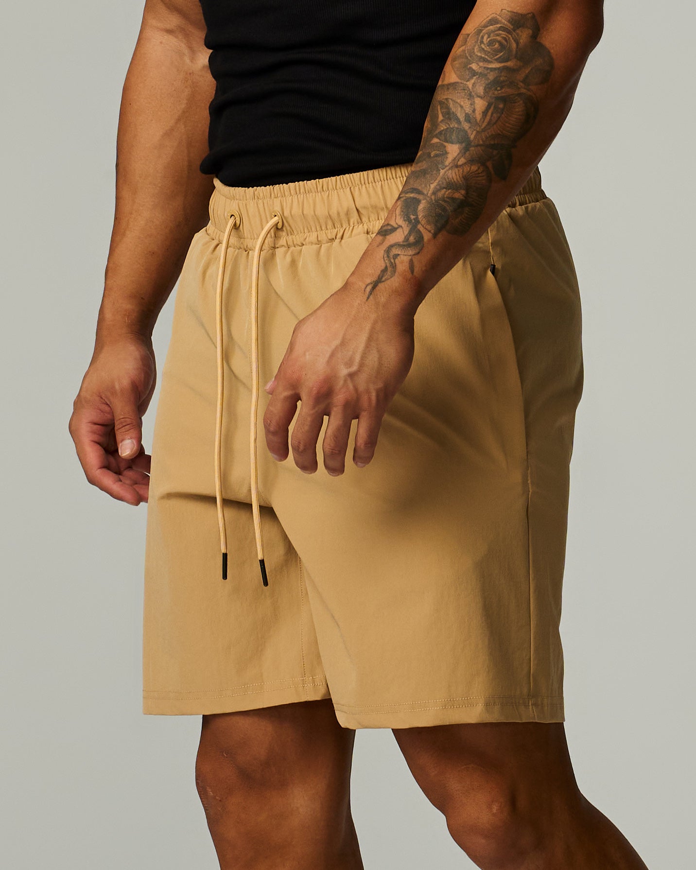 color_Light Khaki