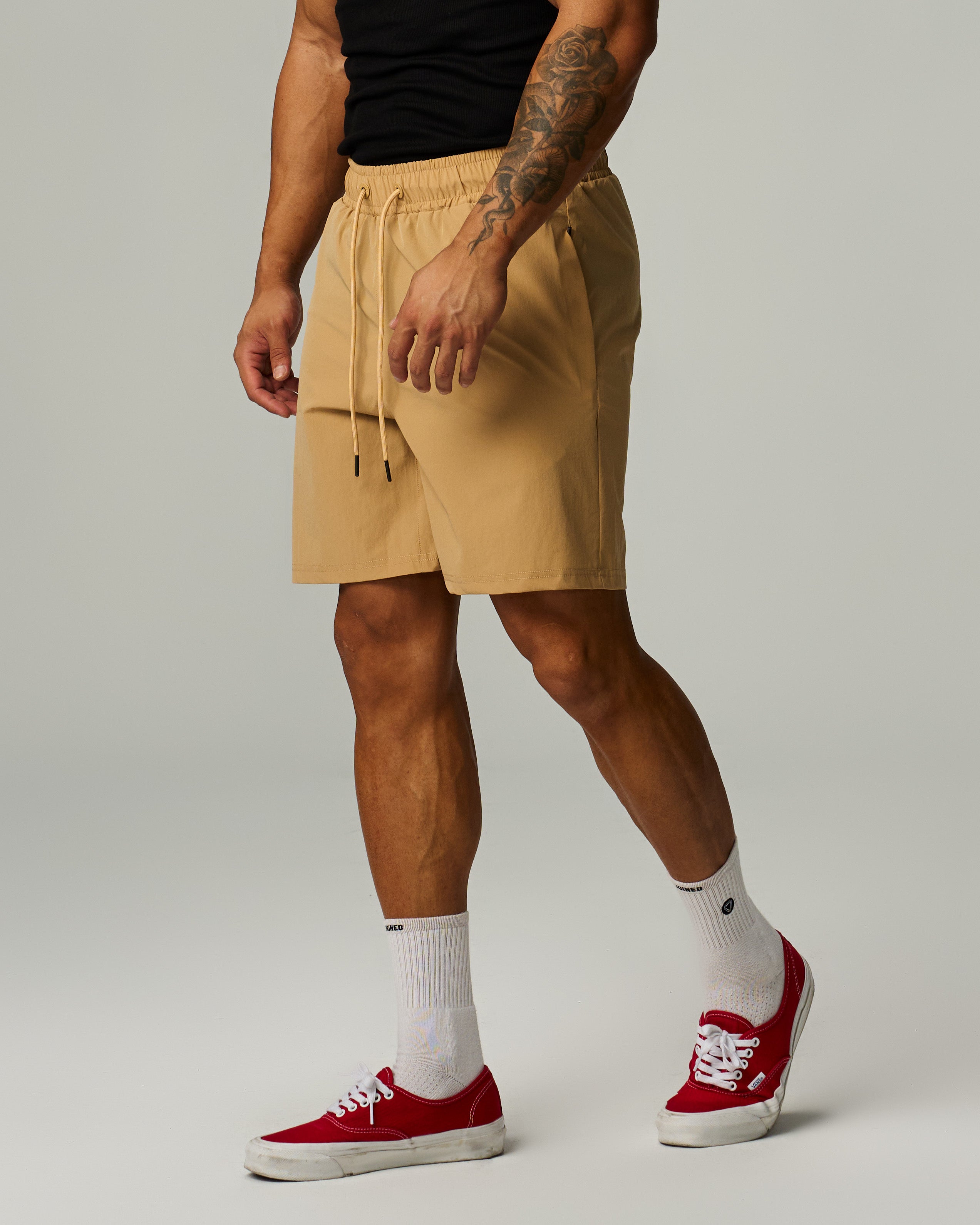 color_Light Khaki
