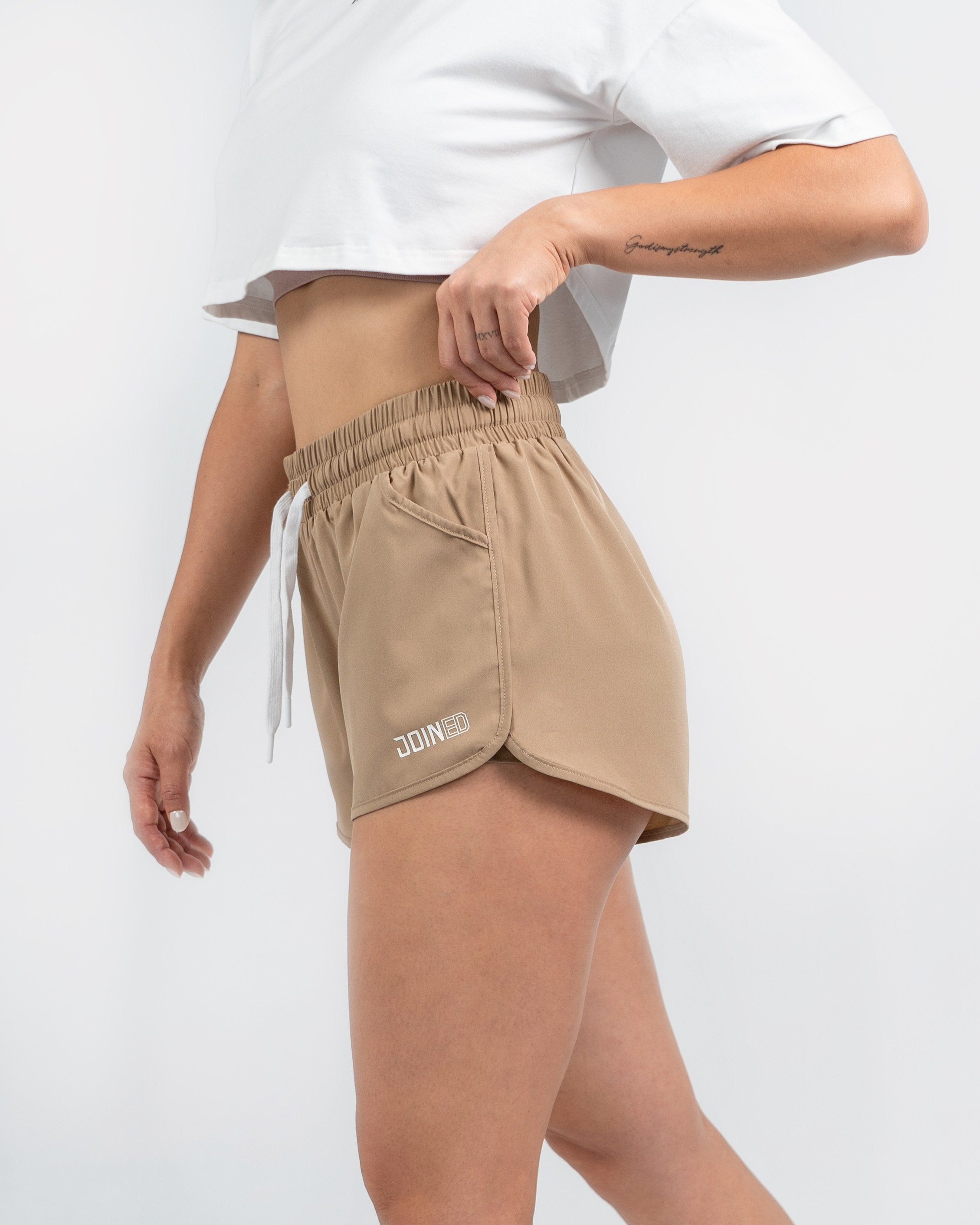 color_khaki